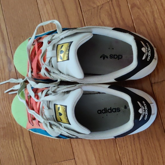 Cute girls adidas sneakers - Picture 4 of 6